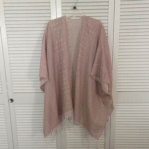 Gentile Fawn Pink Fringed Kimono Shawl